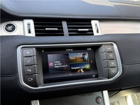 Used 2017 Land Rover Range Rover Evoque SE Premium image 38