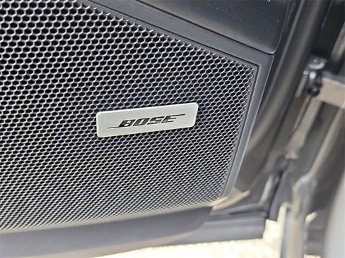 Used 2025 Porsche Cayenne image 22