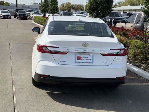 Certified 2025 Toyota Camry LE FWD image 6