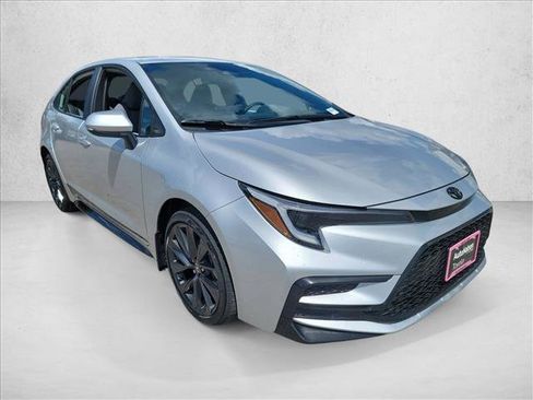 New 2026 Toyota Corolla SE image 3