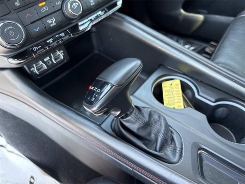 Used 2023 Dodge Durango GT image 22