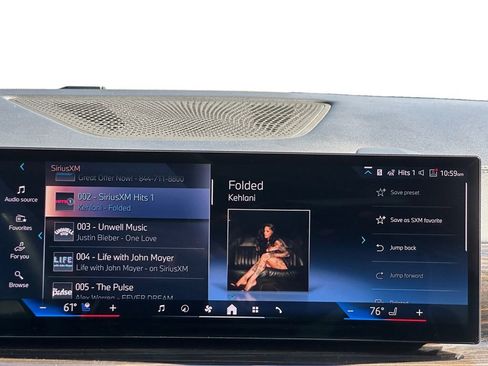 Used 2024 BMW X7 xDrive40i w/ Premium Package image 15