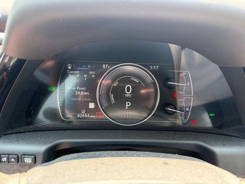 Used 2024 Lexus ES 300h w/ Accessory Package (Z1) FWD image 11