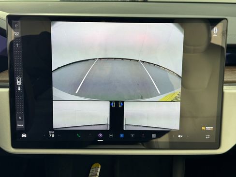 Used 2022 Tesla Model X image 34