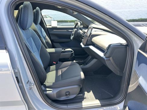New 2026 Volvo EX30 Plus w/ Climate Package image 20