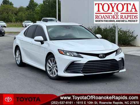 Used 2023 Toyota Camry LE FWD image 1