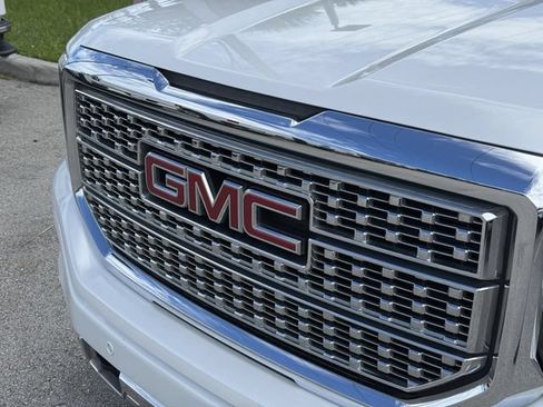 Used 2018 GMC Sierra 1500 Denali RWD image 6