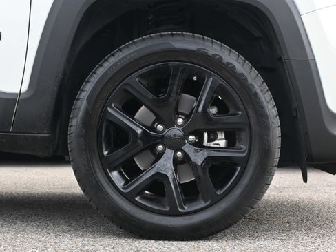 Used 2023 Jeep Renegade Altitude image 23