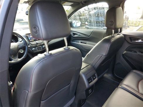 Used 2022 Chevrolet Equinox RS w/ RS Leather Package image 12