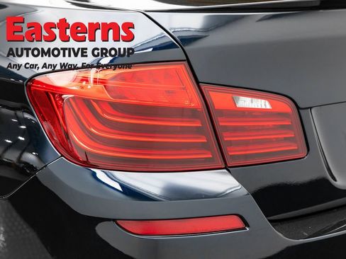 Used 2015 BMW M5 RWD image 59
