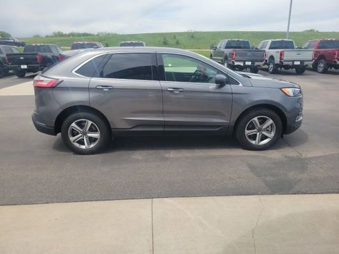 Used 2024 Ford Edge SEL w/ Convenience Package AWD/4WD image 6