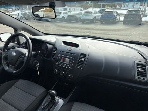 Used 2015 Kia Forte EX image 25