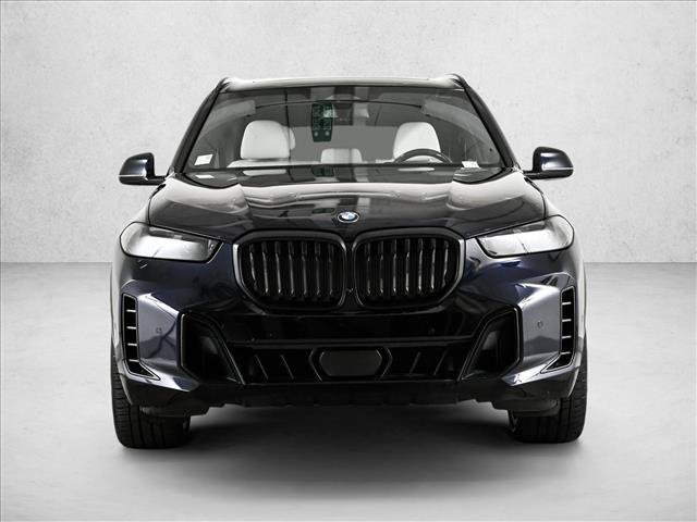 Used 2024 BMW X5 xDrive40i w/ M Sport Package AWD/4WD image 2