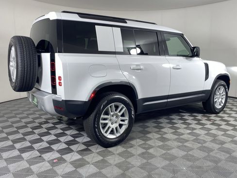 Used 2025 Land Rover Defender 110 S AWD/4WD image 7