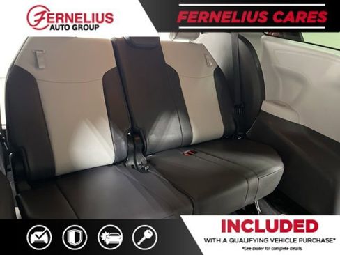 Used 2021 Toyota Sienna XSE AWD/4WD image 20