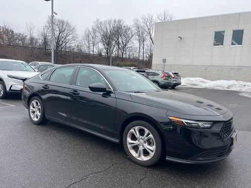 Used 2023 Honda Accord LX image 6