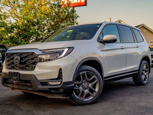 Used 2023 Honda Passport EX-L image 6