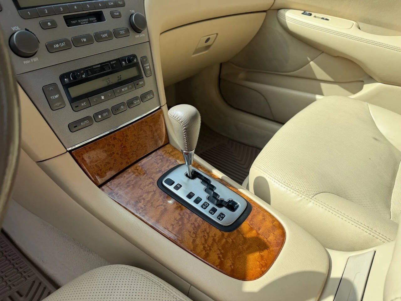 Used 2006 Lexus ES 330 w/ Preferred Accessory Pkg FWD image 13