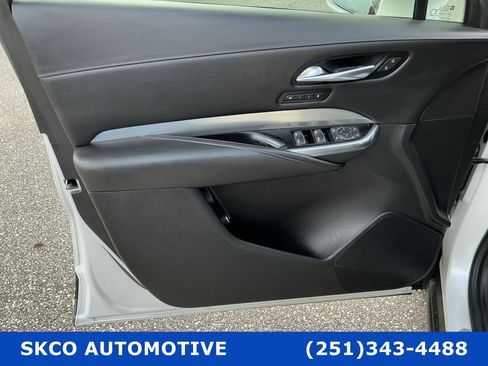 Used 2020 Cadillac XT4 Premium Luxury w/ Driver Awareness Package image 12