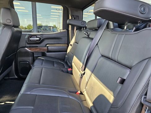 Used 2021 Chevrolet Silverado 1500 High Country w/ Technology Package AWD/4WD image 14