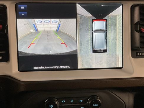 Used 2024 Ford Bronco Heritage Edition image 17