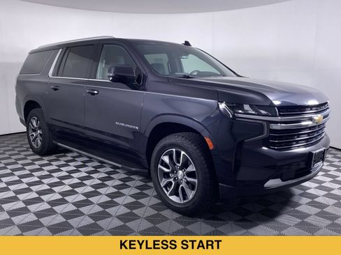 Certified 2022 Chevrolet Suburban LT w/ Luxury Package AWD/4WD image 20