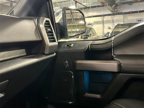 Used 2020 Ford F150 Platinum w/ Equipment Group 701A Luxury image 22