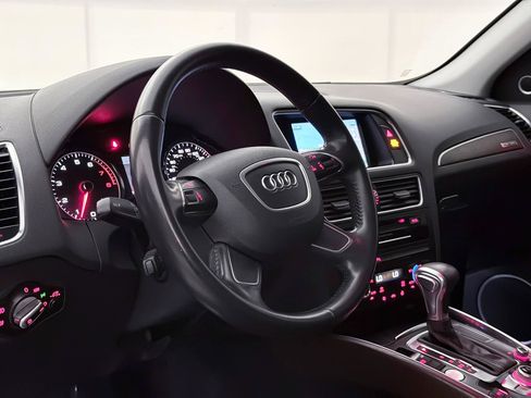 Used 2015 Audi Q5 2.0T Premium Plus w/ Technology Package AWD/4WD image 19