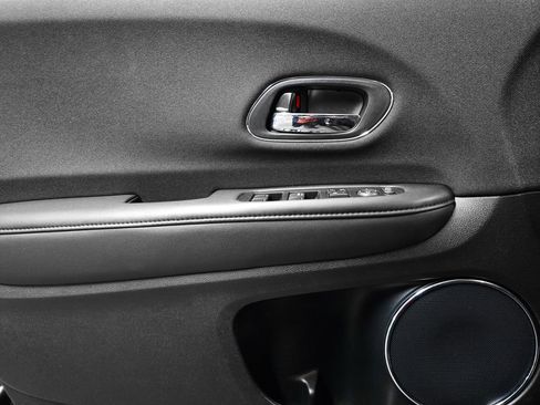 Used 2020 Honda HR-V EX image 18