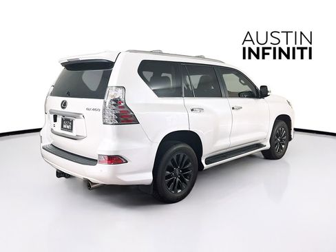 Used 2023 Lexus GX 460 Premium w/ Premium Package image 7