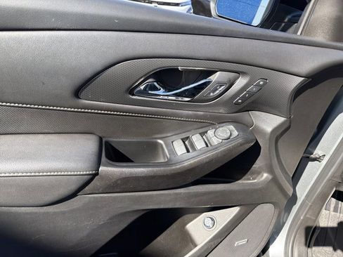 Used 2023 Chevrolet Traverse Premier w/ Redline Edition image 16