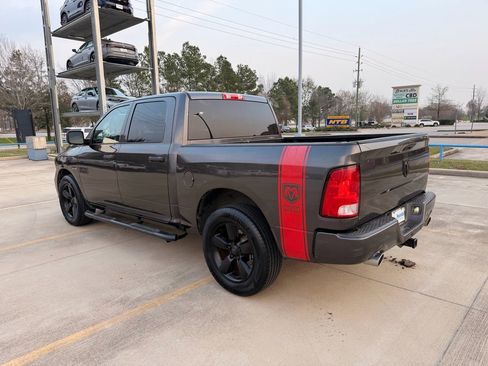 Used 2016 RAM 1500 Express image 6