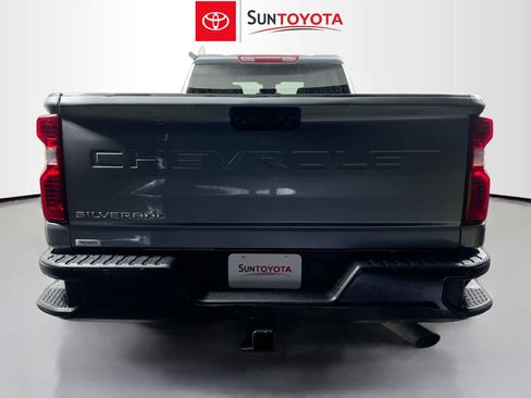 Used 2024 Chevrolet Silverado 2500 W/T w/ WT Convenience Package image 5