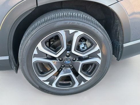 Used 2024 Subaru Ascent Limited w/ Technology Package image 42