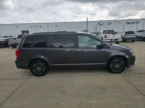 Used 2019 Dodge Grand Caravan GT FWD image 16