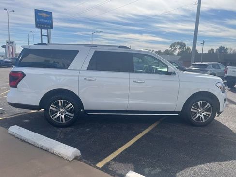 Used 2022 Ford Expedition Max Limited image 8