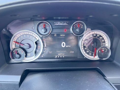 Used 2016 RAM 2500 Laramie w/ Convenience Group AWD/4WD image 10