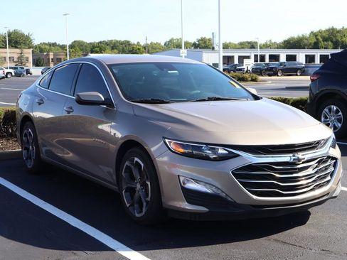 Used 2023 Chevrolet Malibu LT FWD image 3