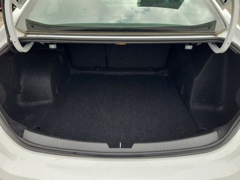 Used 2023 Chevrolet Malibu LT FWD image 11
