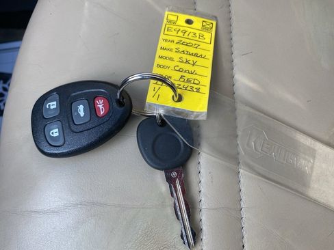 Used 2007 Saturn Sky w/ Premium Trim Pkg image 21