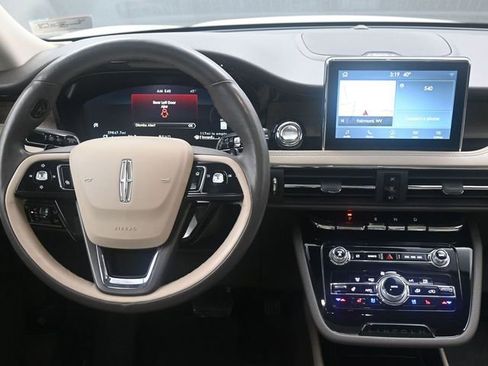 Used 2021 Lincoln Corsair Reserve w/ Equipment Group 201A image 10