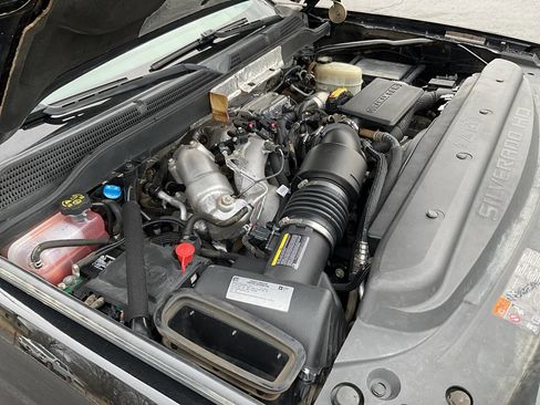 Used 2017 Chevrolet Silverado 3500 High Country w/ Duramax Plus Package image 37