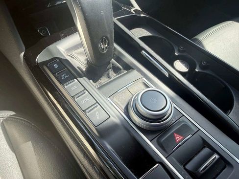 Certified 2023 Maserati Levante GT AWD/4WD image 26