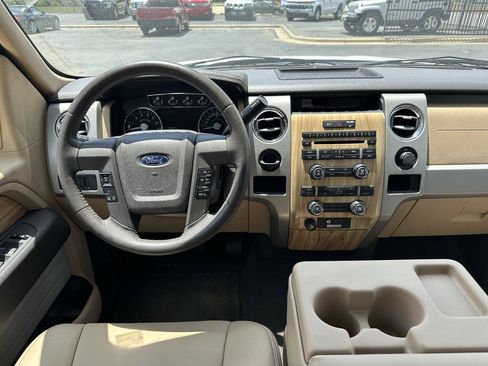 Used 2011 Ford F150 Lariat w/ Lariat Chrome Pkg RWD image 22