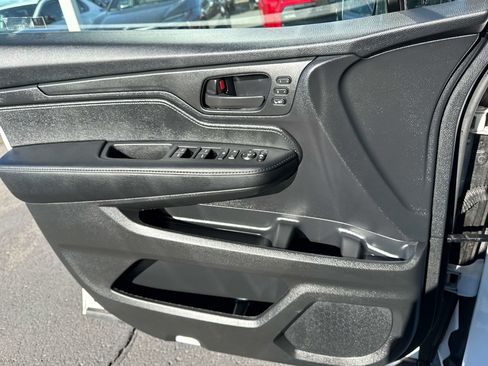 Used 2025 Honda Odyssey Sport-L image 12