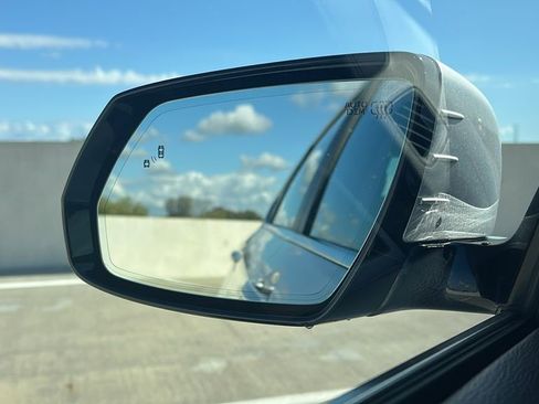 Used 2016 Hyundai Genesis 3.8 w/ Option Group 02 image 19