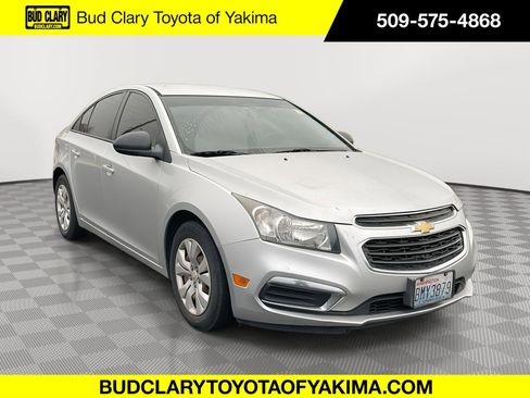 Used 2016 Chevrolet Cruze LS image 1