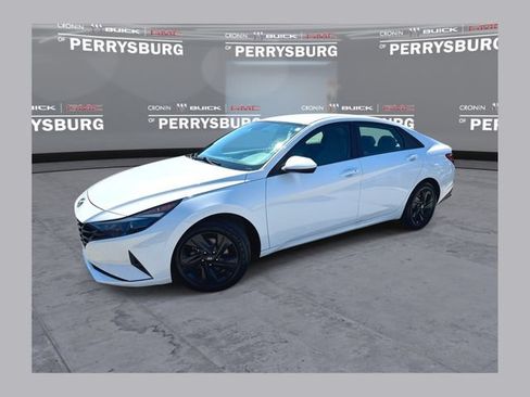 Used 2021 Hyundai Elantra SEL w/ Convenience Package FWD image 1