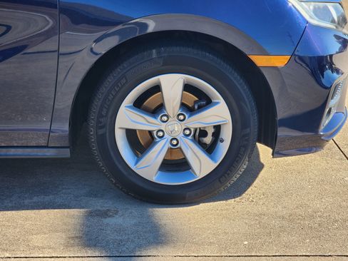 Used 2018 Honda Odyssey EX-L image 11