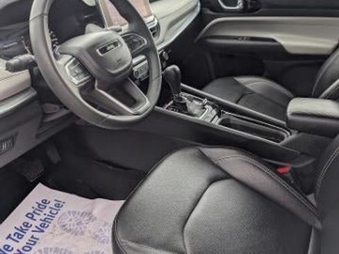 Used 2025 Jeep Compass Limited AWD/4WD image 9